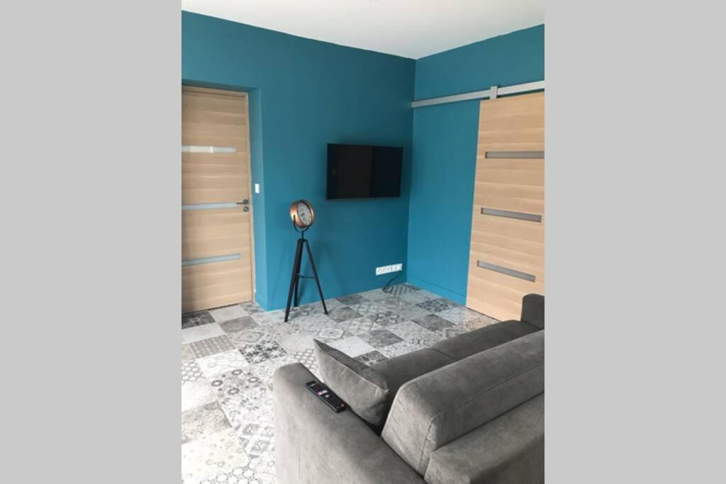 Logement Attenant A Une Villa T2 Avec Terrasse . Besse-sur-Issole Exteriör bild